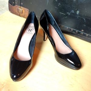 Vince Camuto size 11B black pattern leather heels